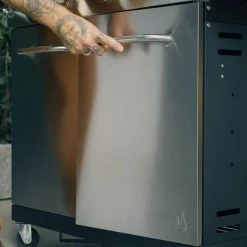 Char-Broil Professional Pro Tru-infrared 4 Burner With Folding Side Shelf Barbecue Grill 34 Char-Broil Professional Pro Tru-infrared 4 Burner With Folding Side Shelf Barbecue Grill